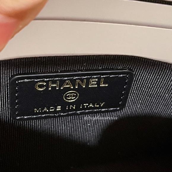 ❌SOLD❌ New Chanel Small O Case in Black Caviar - Picture 7 of 9